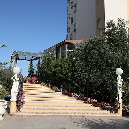 Hotel Plaza Llido Degli Estensi Exterior foto