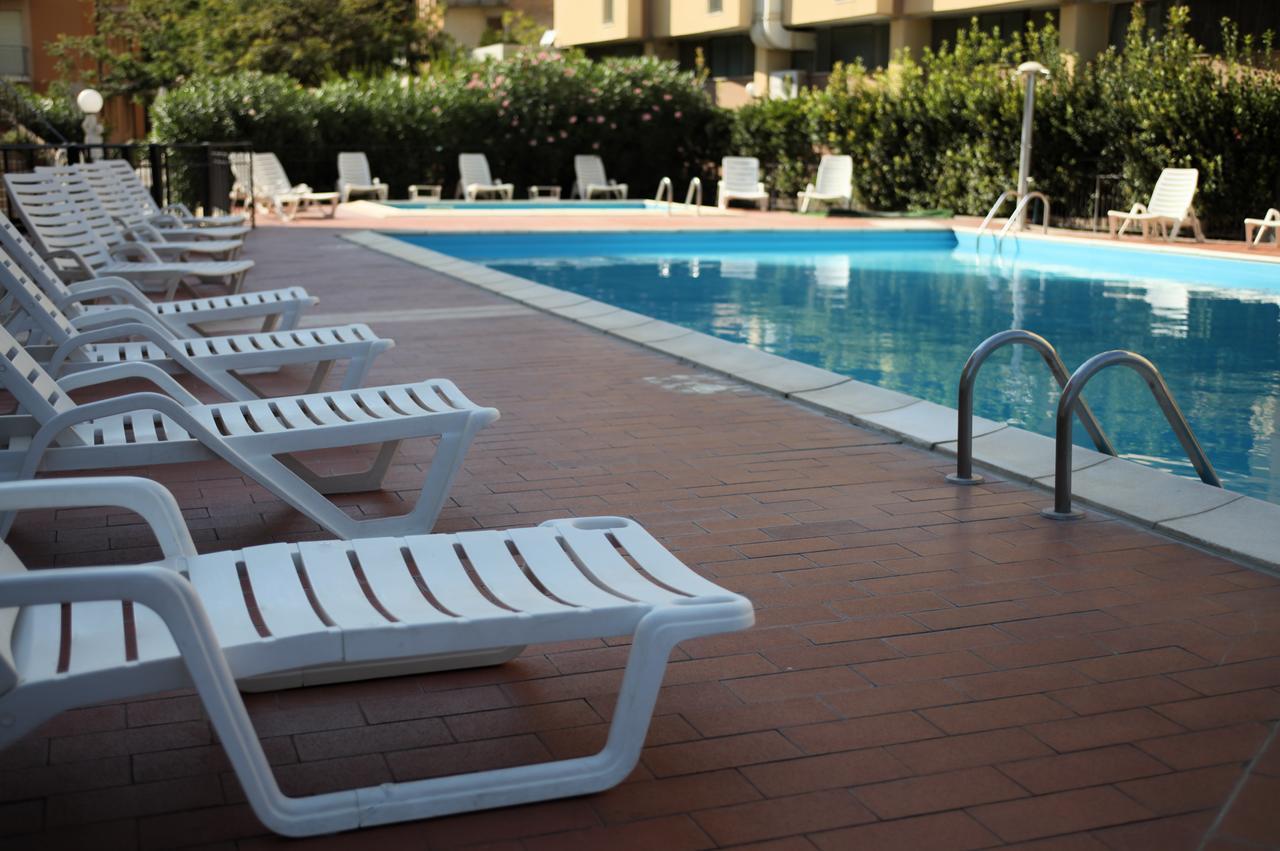 Hotel Plaza Llido Degli Estensi Exterior foto