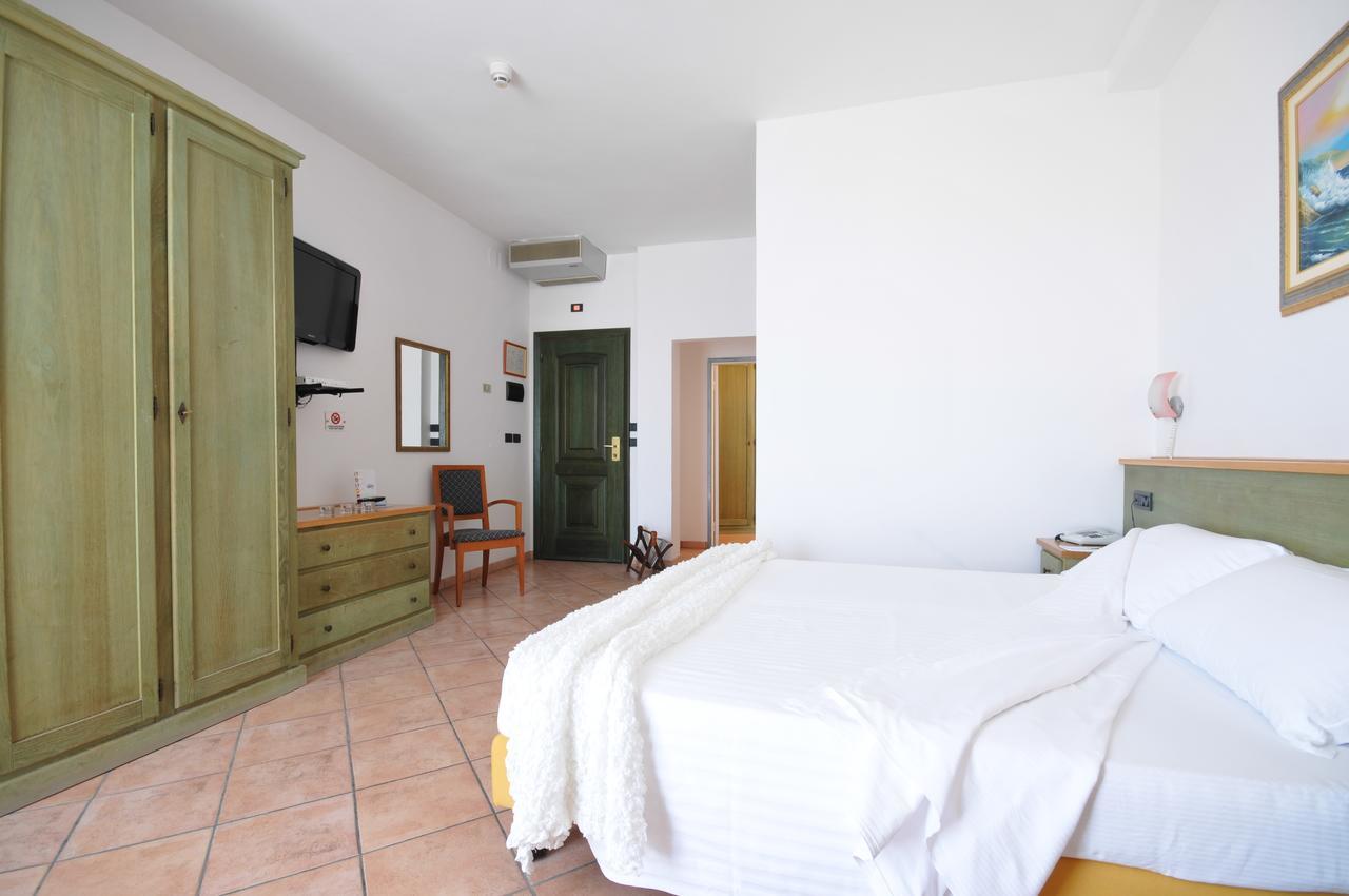 Hotel Plaza Llido Degli Estensi Exterior foto